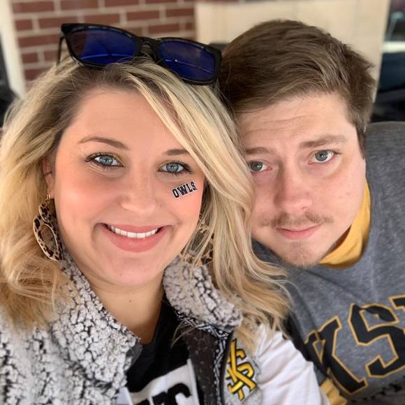 Meet your Posher, Jessica - Picture 1 of 1